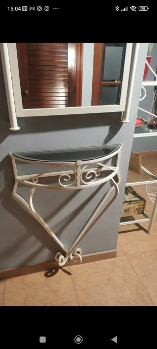 Mueble de entrada en color Crema