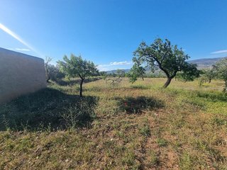 Terreno en venta en Abrucena