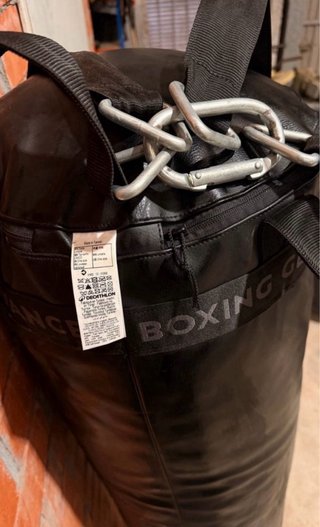Saco Boxeo 55kg de 1,55m + gancho techo