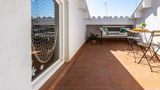 Casa adosada en venta en Les Arenes - La Grípia  Can Montllor en Terrassa