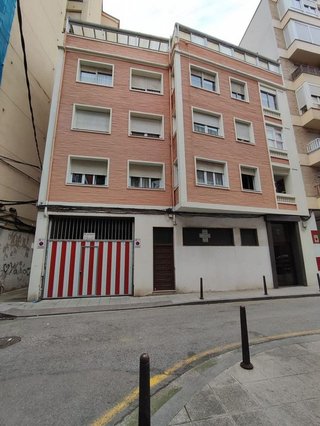 Piso en venta en Numancia - San Fernando en Santander