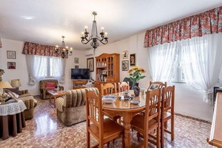 Chalet en venta en Atarfe
