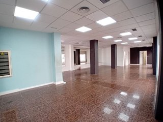 Local comercial en alquiler en Turís