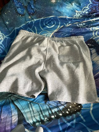 Pantalones cortos grises
