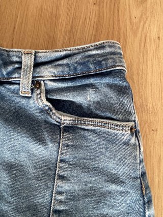 Falda vaquera Bershka 40 (M) azul – minifalda