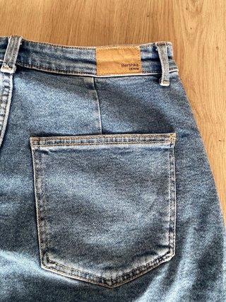 Falda vaquera Bershka 40 (M) azul – minifalda