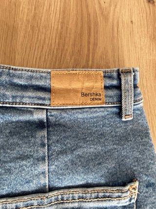 Falda vaquera Bershka 40 (M) azul – minifalda