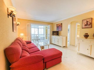 Piso en venta en Playa de la Fontanilla en Marbella