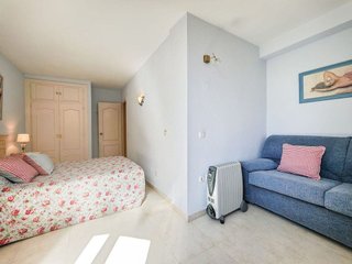 Piso en venta en Playa de la Fontanilla en Marbella