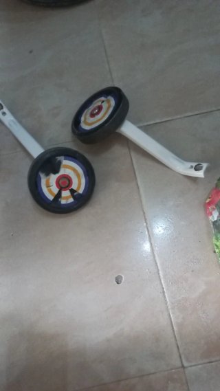 Ruedas de apoyo para bicicleta infantil
