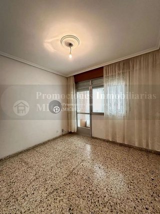 Piso en venta en Verín