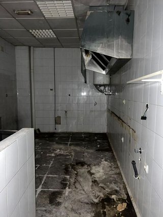 Nave industrial en venta en Lucena