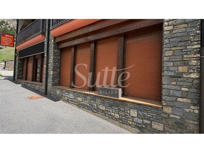 Commercial premises seasonal rent in Pal, La Massana · 9 of 13