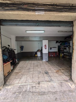 LOCAL EN VENTA CARRER DEMOCRÀCIA.