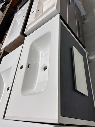 Mueble de baño 80cm con patas y lavabo