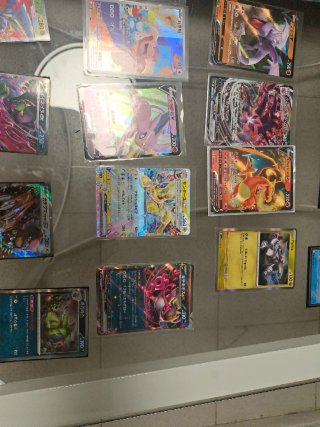 Caja metálica Pokémon Trading Card Game