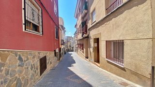 Casa adosada en venta en Abarán