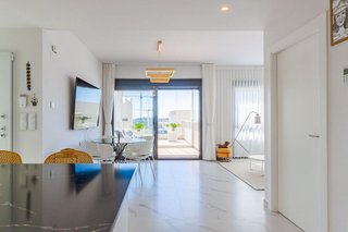 Piso en venta en San Miguel de Salinas