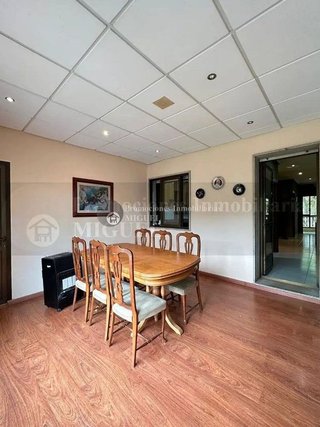 Chalet en venta en Verín