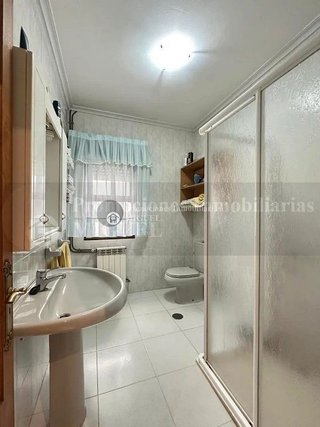 Chalet en venta en Verín