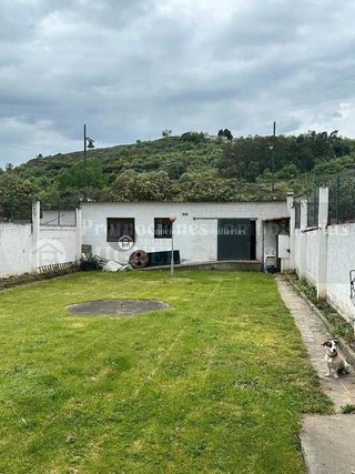 Chalet en venta en Verín