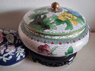 Jarrón estilo cloisonné gato y tapa