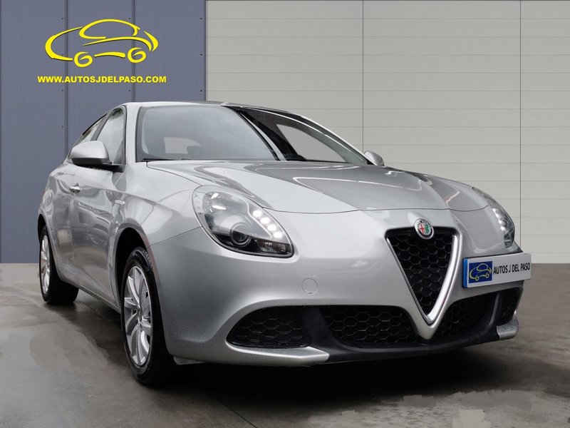 Alfa Romeo Giulietta 2021 - foto 1