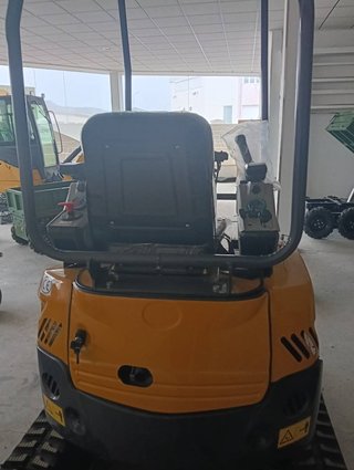 Mini excavadora AC G12