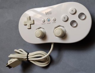 Original Nintendo Wii classic controller