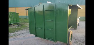 Comedero para animales verde