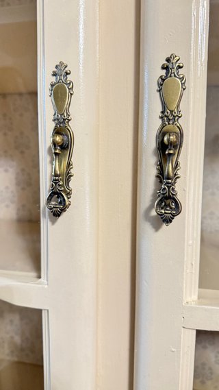 Vitrina  de madera y cristal restaurada