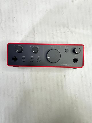 Focusrite Scarlett Solo Studio Interfaz Audio