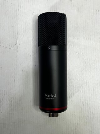 Focusrite Scarlett Solo Studio Interfaz Audio