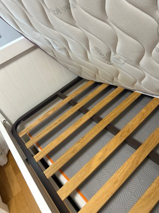 Cama nido blanca con mesilla