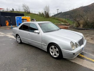 Mercedes-Benz Clase E 2003