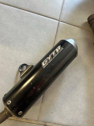 Bufanda y Silenciador GYTR para Moto