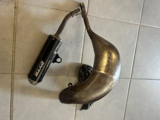 Bufanda y Silenciador GYTR para Moto