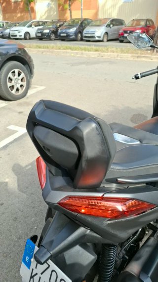 Yamaha Xmax 300 gris