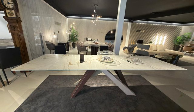 Mesa extensible modelo BIG TABLE de BONALDO
