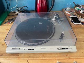 Tocadiscos Technics SL-D202 Plata