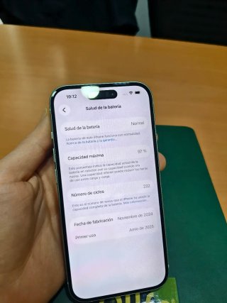 iPhone 15 128GB Como Nuevo.