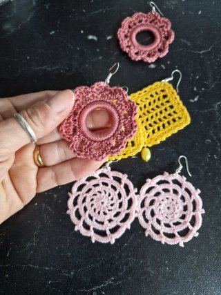 Orecchini uncinetto floreali e quadrati handmade