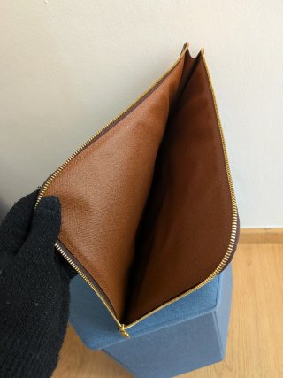 Louis Vuitton Pochette Documents Monogram
