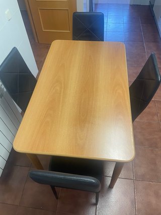 Mesa extensible madera y 4 sillas