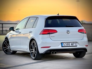 Volkswagen Golf GTD 2.0 TDI
