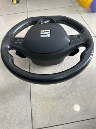 Volante Leon Cupra 5F