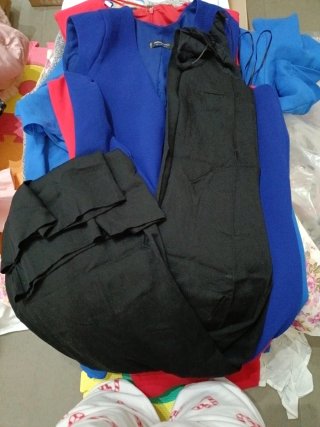 Lote de vestido y mono