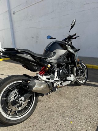 BMW F900 R Naked Negra/Gris