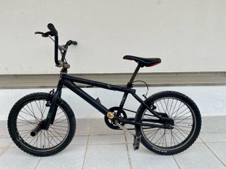 Bicicleta BMX para niño