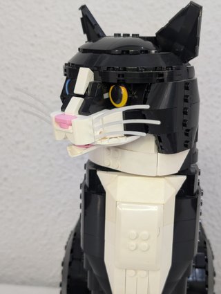 Bigotes gato tuxedo - Lego 21349
